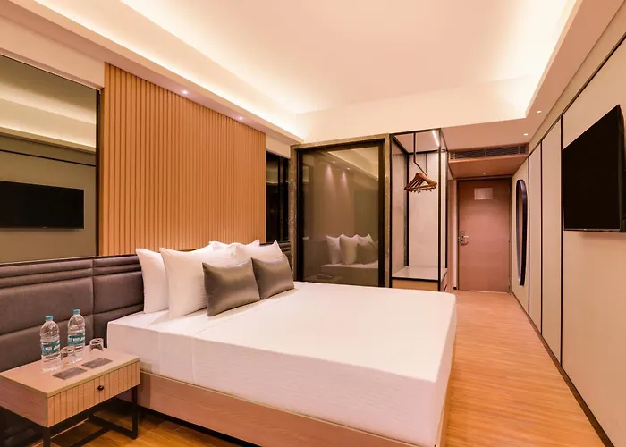 Lemon Tree Premier, Malad, Mumbai